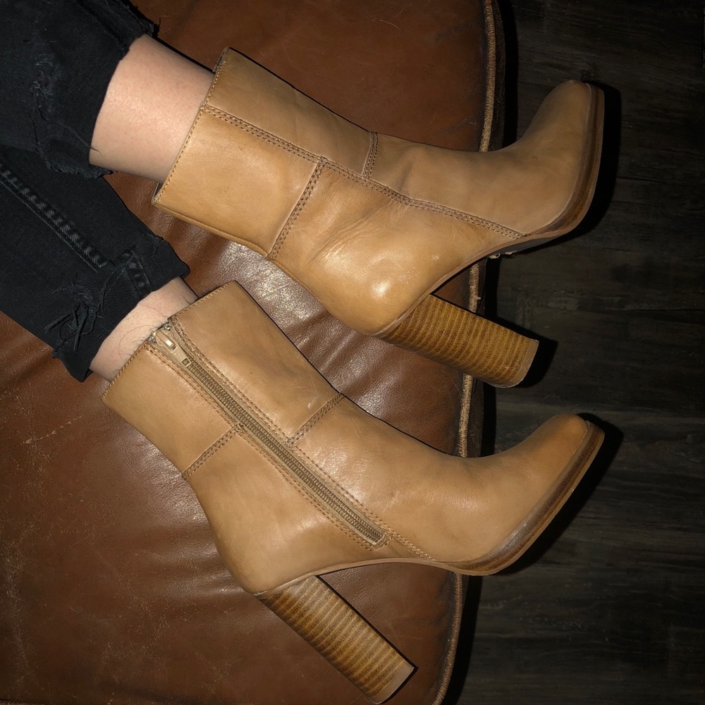 Vintage Tan Leather Ankle Boots
